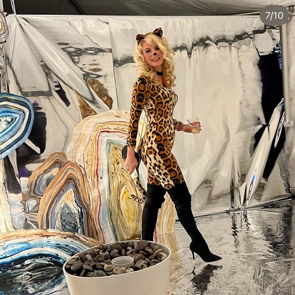 Leg Avenue Women's 3 Pc Cougar Costume with Catsuit, Headband, Choker Cat Tiger - Picture 4 of 4